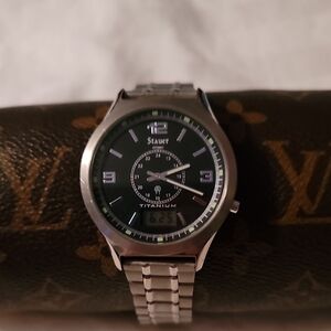 Stauer Mens Atomic Watch Titanium Radio Controlled 15442‎ Silvertone New Battery